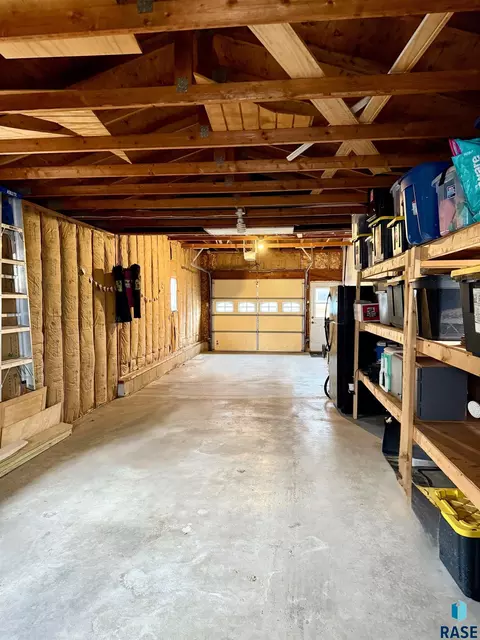 1513 E 5th Ave, Mitchell, SD 57301 photo 38