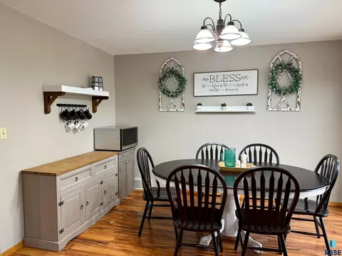 1513 E 5th Ave, Mitchell, SD 57301 photo 19