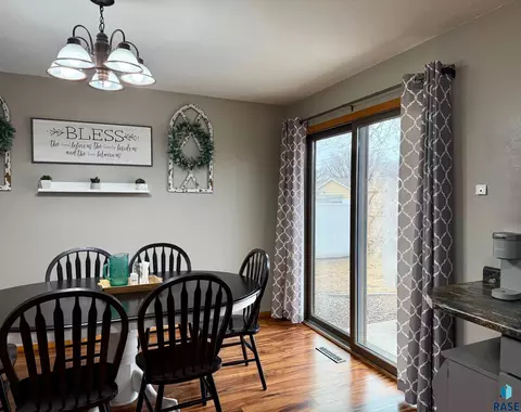 1513 E 5th Ave, Mitchell, SD 57301 photo 18