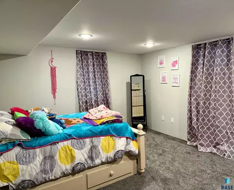 1513 E 5th Ave, Mitchell, SD 57301 photo 31