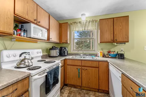 2901 E Klondike Trl, Sioux Falls, SD 57103 photo 8