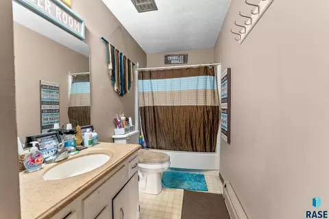 2901 E Klondike Trl, Sioux Falls, SD 57103 photo 25