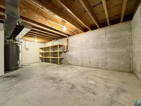 1502 Summit Ln, Yankton, SD 57078 photo 30