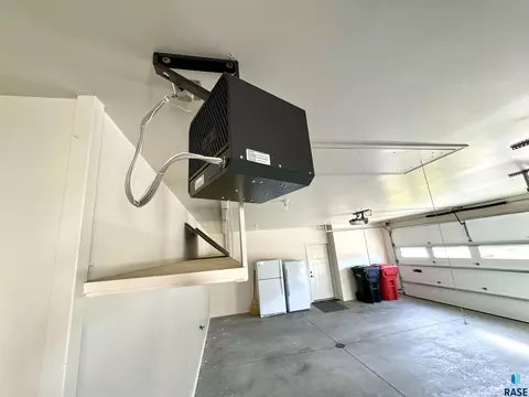 1502 Summit Ln, Yankton, SD 57078 photo 33