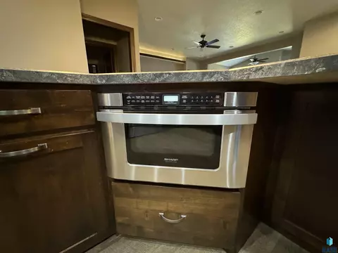 1502 Summit Ln, Yankton, SD 57078 photo 6