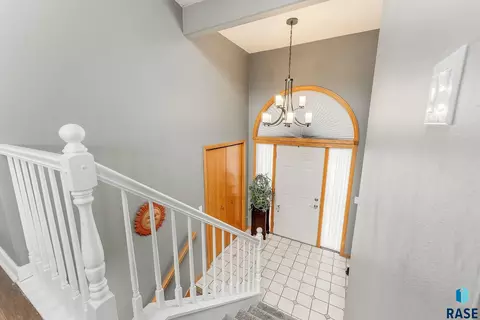5808 S Cain Ave, Sioux Falls, SD 57106 photo 12