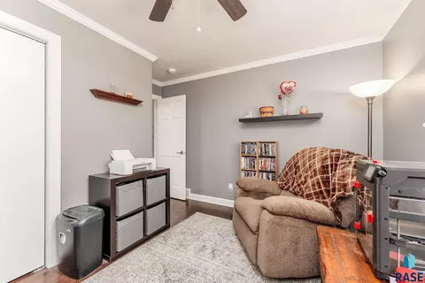 5808 S Cain Ave, Sioux Falls, SD 57106 photo 11