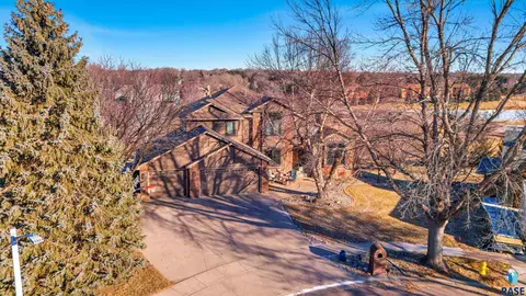 2704 E Thomas Cir, Sioux Falls, SD 57103 photo 57