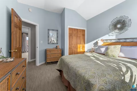2704 E Thomas Cir, Sioux Falls, SD 57103 photo 30