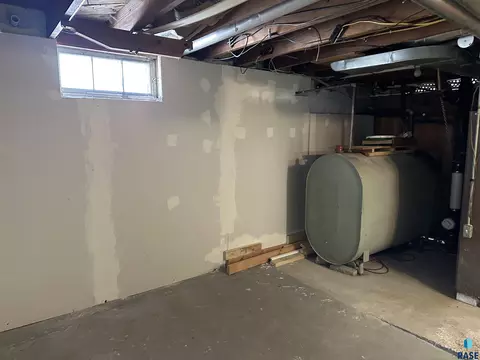 622 S Walnut St, Freeman, SD 57029 photo 33