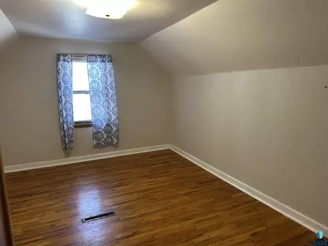 622 S Walnut St, Freeman, SD 57029 photo 21