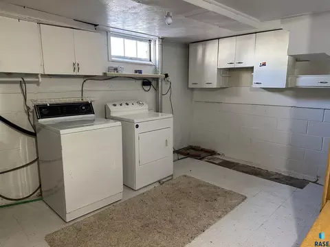 622 S Walnut St, Freeman, SD 57029 photo 25