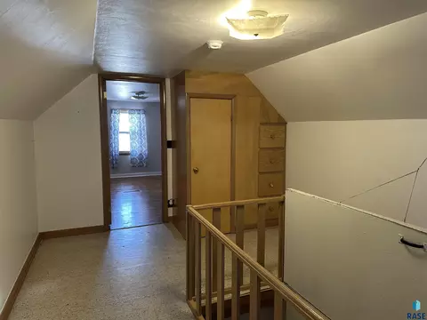 622 S Walnut St, Freeman, SD 57029 photo 19