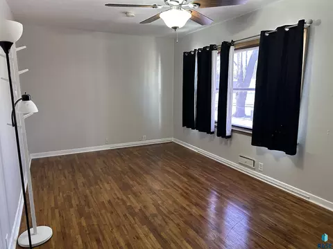 622 S Walnut St, Freeman, SD 57029 photo 7