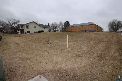 E 3rd St, Canton, SD 57013 photo 10
