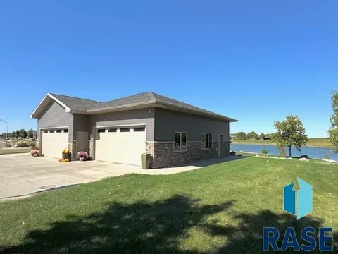 2404 Dean Dr, Mitchell, SD 57301 photo 14