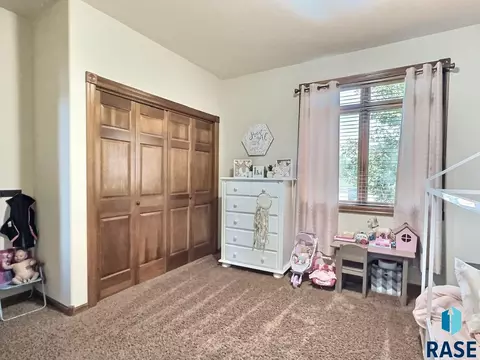 2404 Dean Dr, Mitchell, SD 57301 photo 46