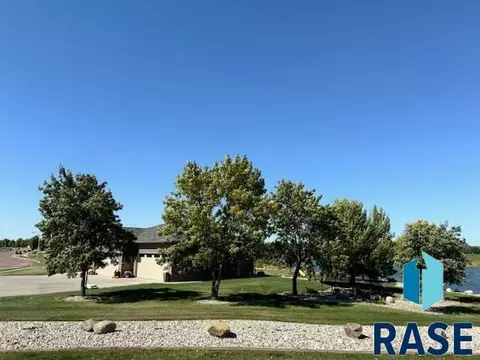 2404 Dean Dr, Mitchell, SD 57301 photo 22