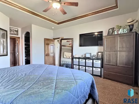 2404 Dean Dr, Mitchell, SD 57301 photo 34