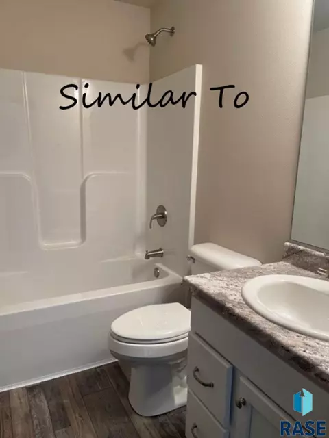 6621 W Gresford Pl, Sioux Falls, SD 57106 photo 10
