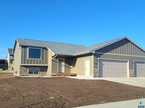 521 Laney Ln, Baltic, SD 57003 photo 1