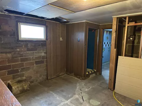 216 W Henry St, Freeman, SD 57029 photo 35