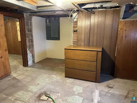 216 W Henry St, Freeman, SD 57029 photo 42