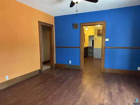 216 W Henry St, Freeman, SD 57029 photo 9