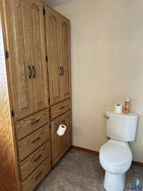 216 W Henry St, Freeman, SD 57029 photo 24