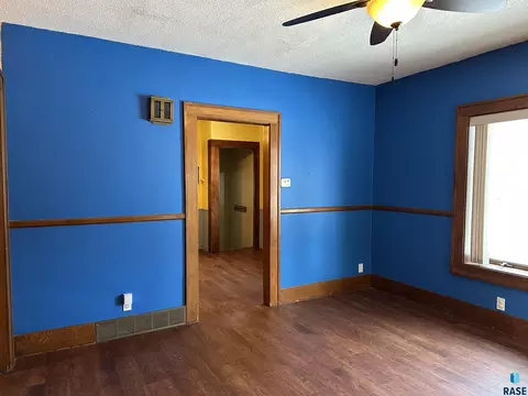 216 W Henry St, Freeman, SD 57029 photo 10