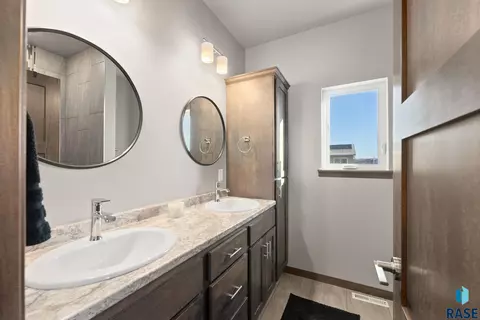 1200 N Cole Ave, Tea, SD 57064 photo 16