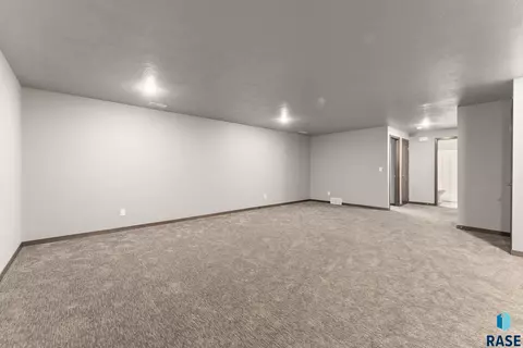 1200 N Cole Ave, Tea, SD 57064 photo 23