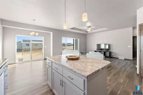 1200 N Cole Ave, Tea, SD 57064 photo 6