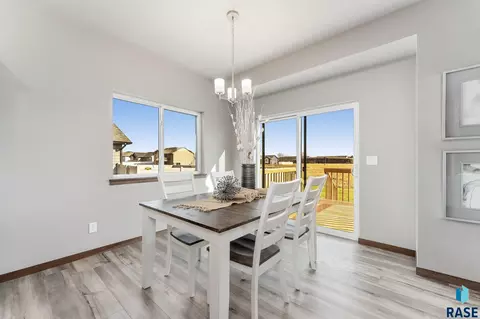 1200 N Cole Ave, Tea, SD 57064 photo 8