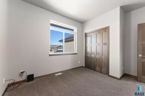1200 N Cole Ave, Tea, SD 57064 photo 22