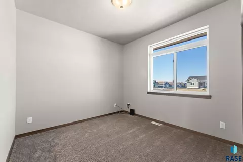 1200 N Cole Ave, Tea, SD 57064 photo 21
