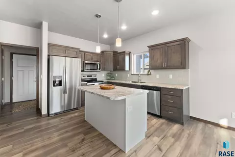 1200 N Cole Ave, Tea, SD 57064 photo 3