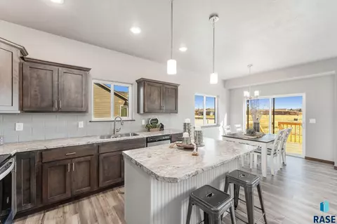 1200 N Cole Ave, Tea, SD 57064 photo 7