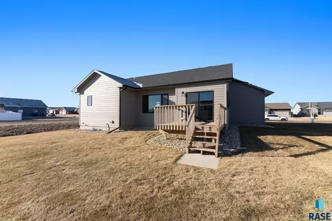 1200 N Cole Ave, Tea, SD 57064 photo 34