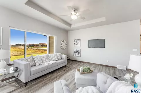 1200 N Cole Ave, Tea, SD 57064 photo 9