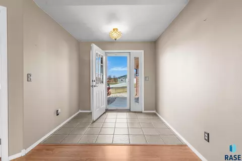 116 Lake Ridge Dr, Wentworth, SD 57075 photo 4
