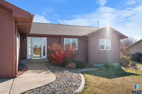116 Lake Ridge Dr, Wentworth, SD 57075 photo 3