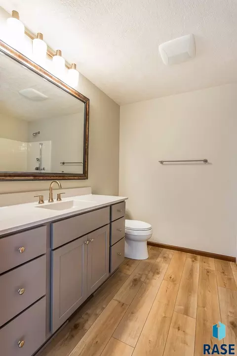 4424 E Steeple Cir, Sioux Falls, SD 57103 photo 15