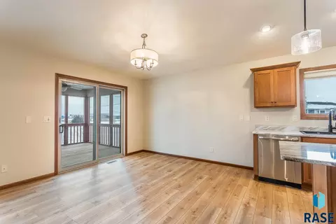 4424 E Steeple Cir, Sioux Falls, SD 57103 photo 12
