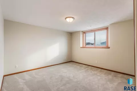 4424 E Steeple Cir, Sioux Falls, SD 57103 photo 23