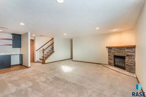 4424 E Steeple Cir, Sioux Falls, SD 57103 photo 18