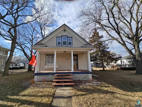 207 N Main St, Viborg, SD 57070 photo 24