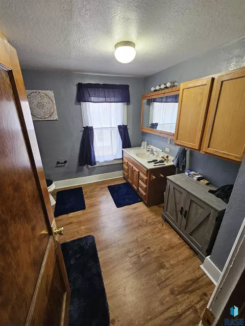 207 N Main St, Viborg, SD 57070 photo 15