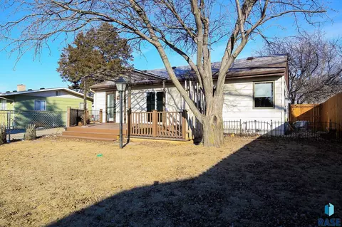 2405 E 19th St, Sioux Falls, SD 57103 photo 31
