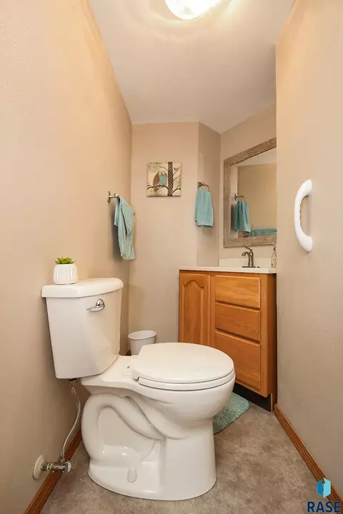 2405 E 19th St, Sioux Falls, SD 57103 photo 24